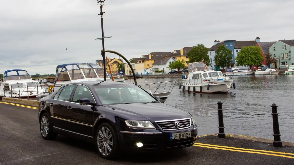 Volkswagen Phaeton 2005 - Image 1