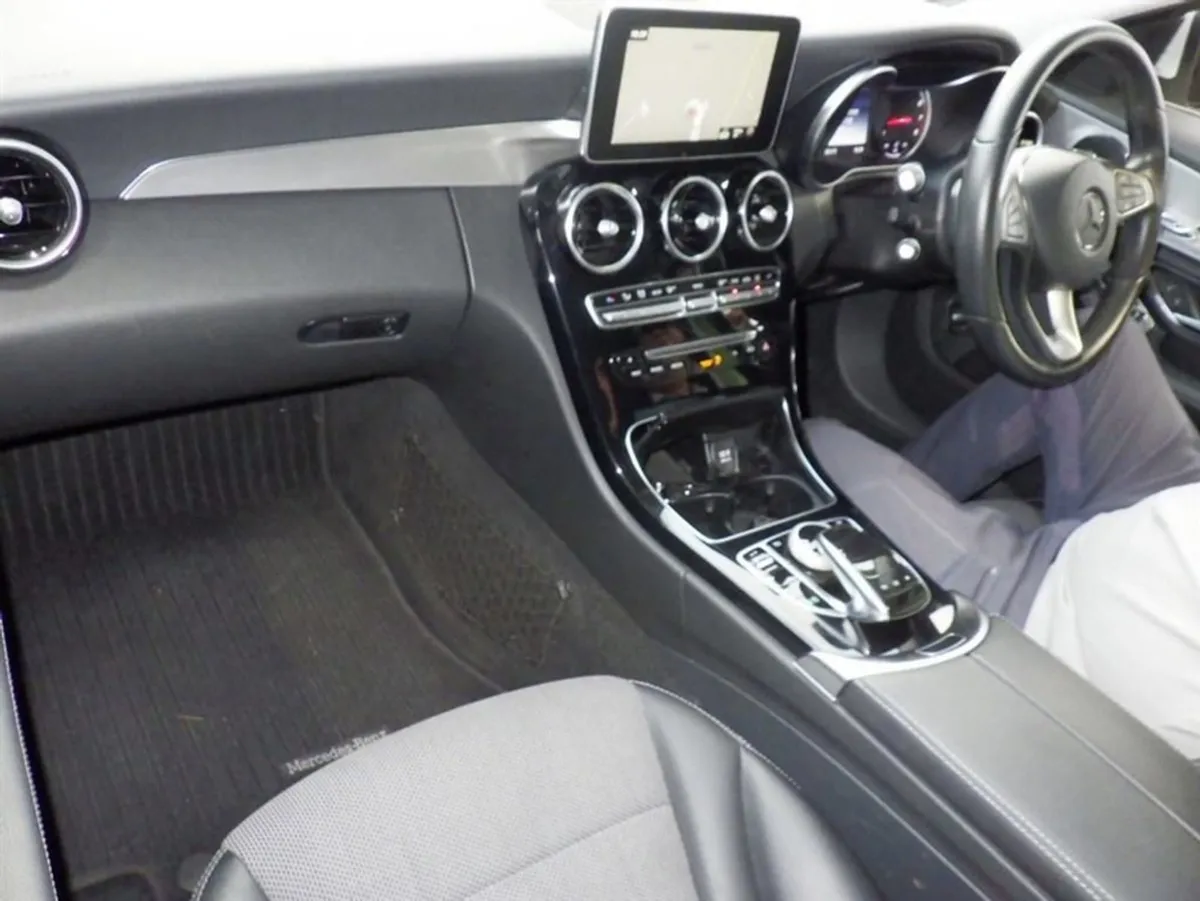 Mercedes-Benz C-Class C180 Avantgrade  coming Soo - Image 3
