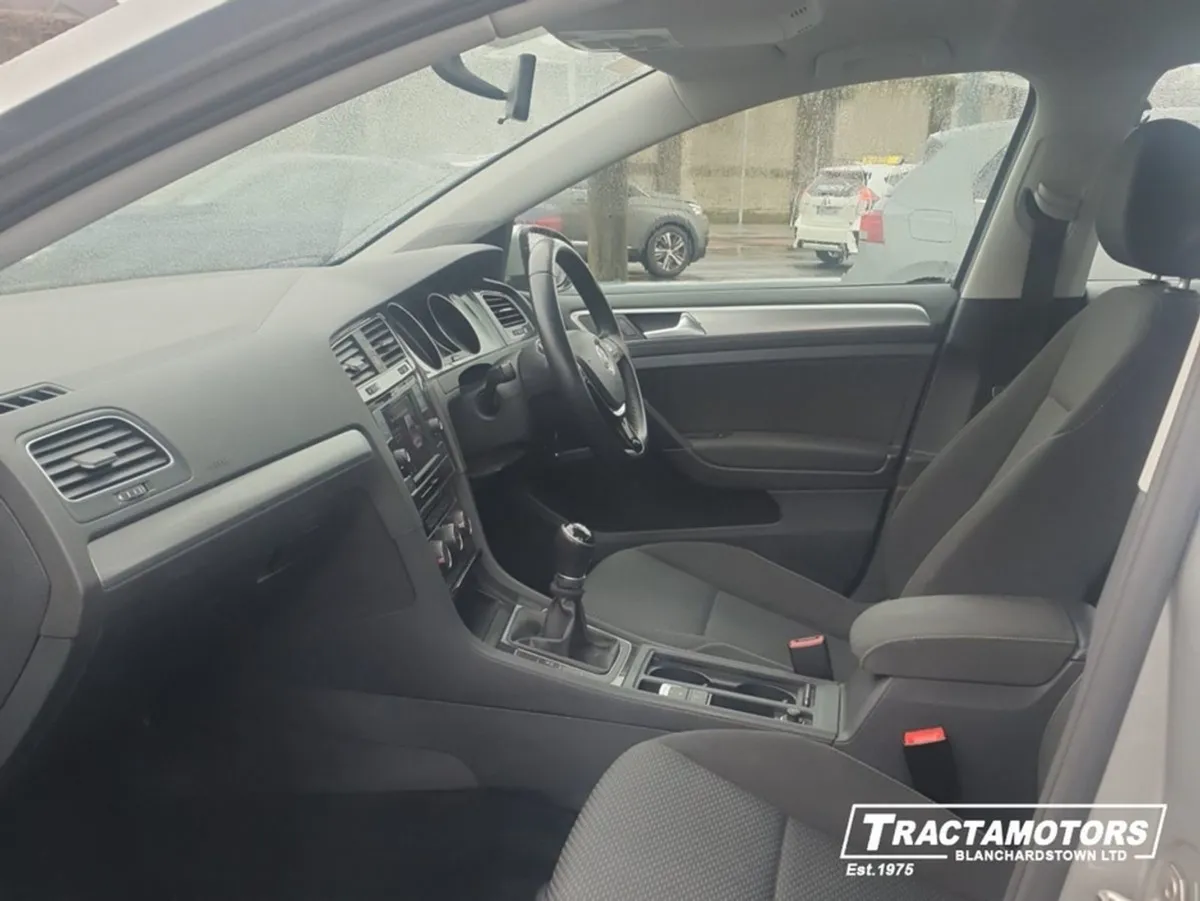 Volkswagen Golf Trendline 1.0 TSI Manual 5speed 8 - Image 4