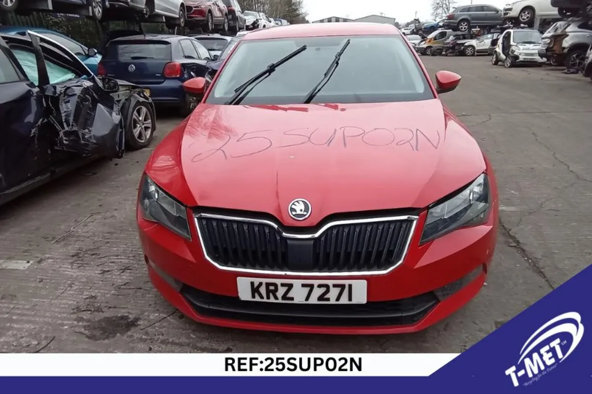 2016 SKODA SUPERB BREAKING FOR PARTS - Image 2