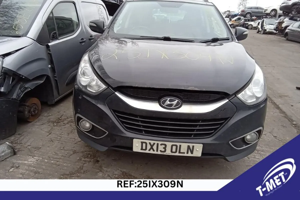 2013 HYUNDAI IX35 BREAKING FOR PARTS - Image 2