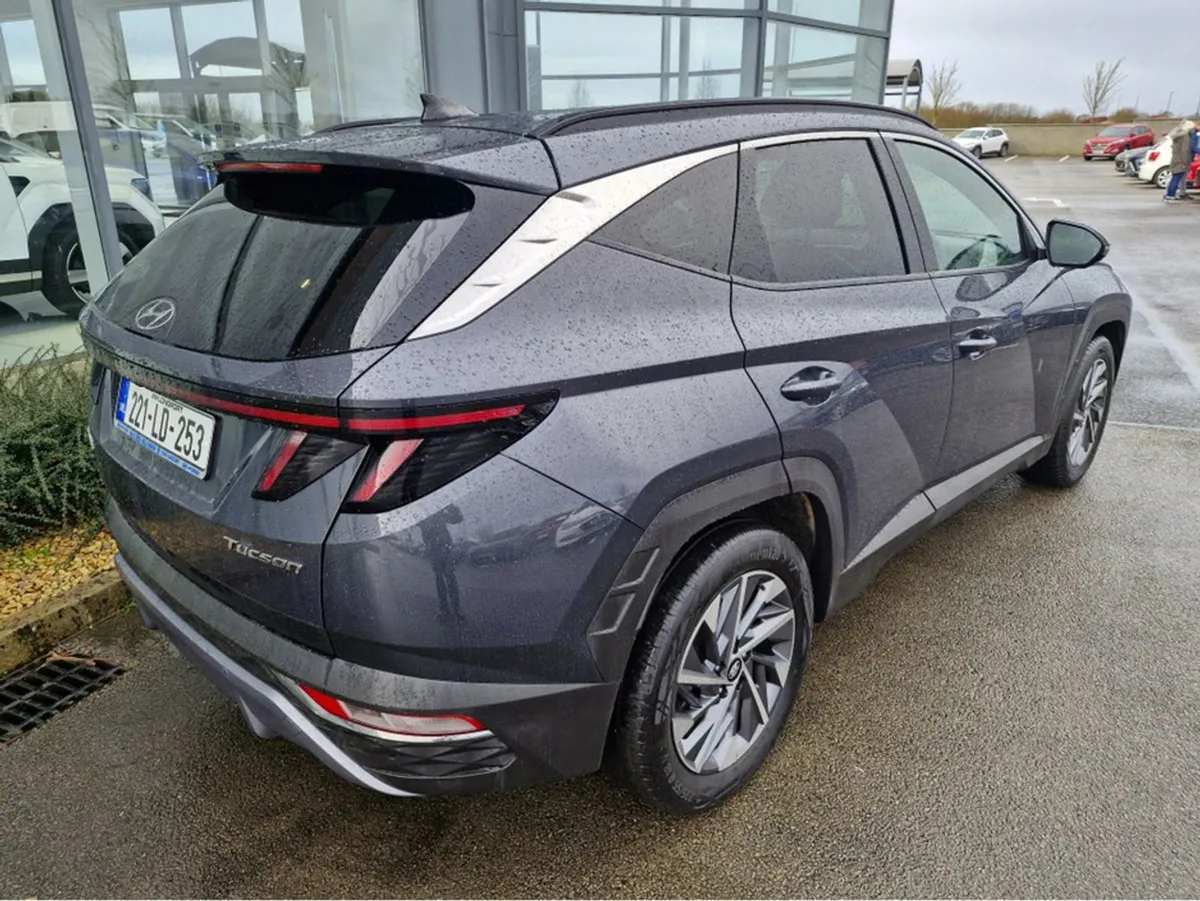 Hyundai Tucson Ix35 Executive Plus Diesel 5 5DR - Image 3