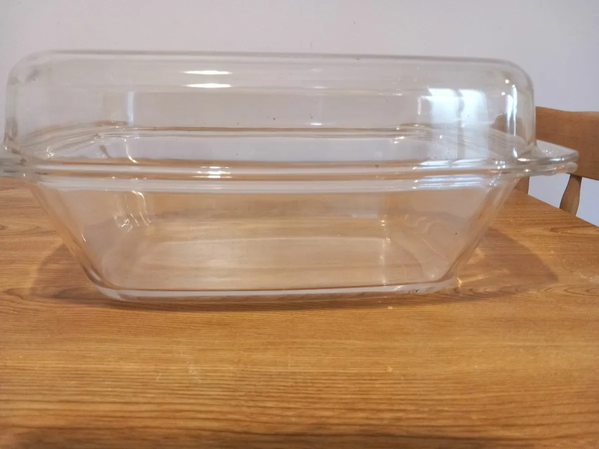Arcuisine Dish with Lid. - Image 1