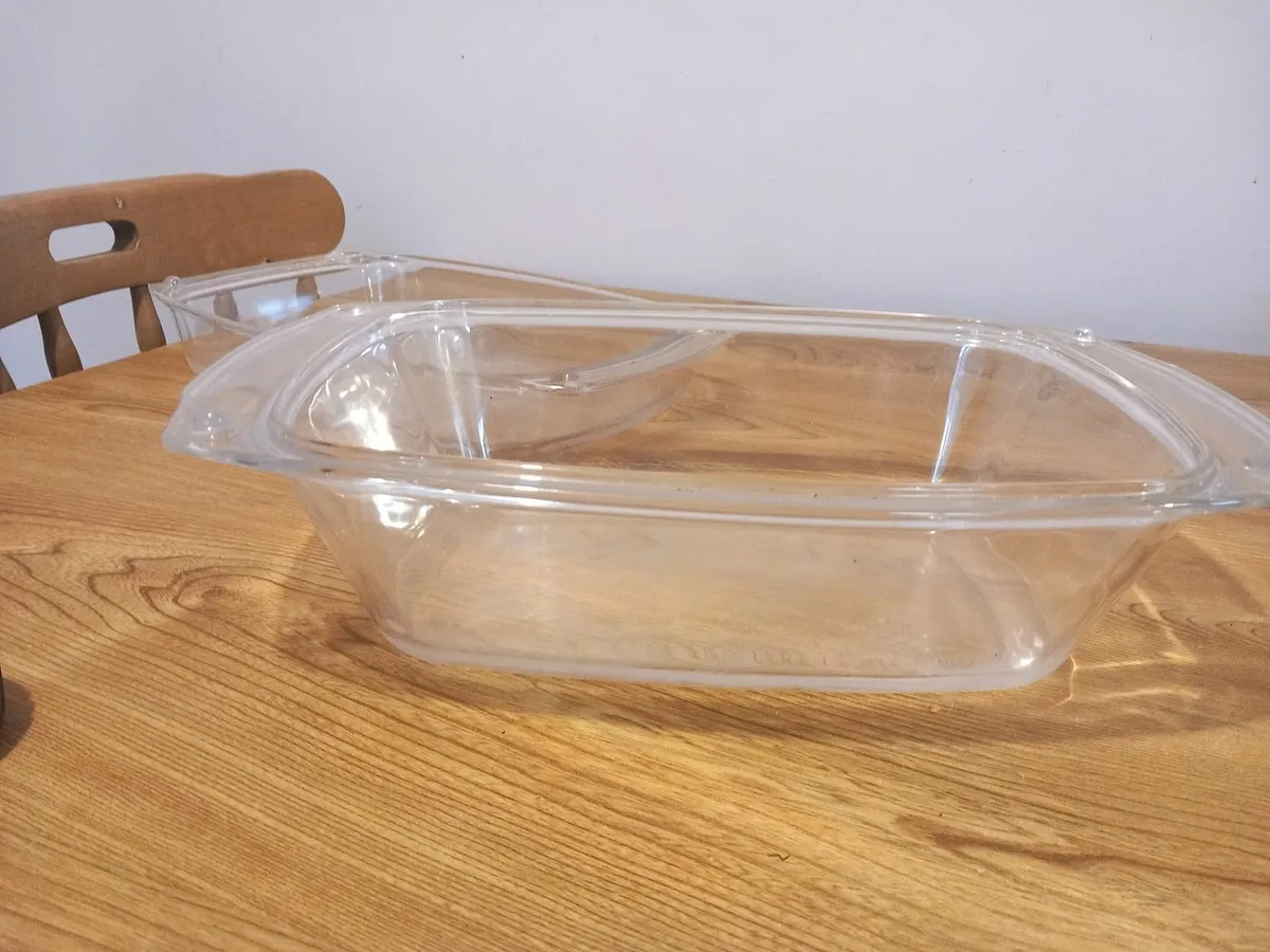 Arcuisine Dish with Lid. - Image 4