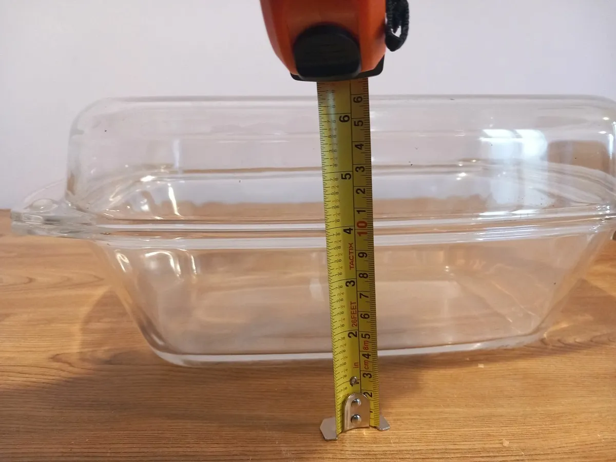Arcuisine Dish with Lid. - Image 3