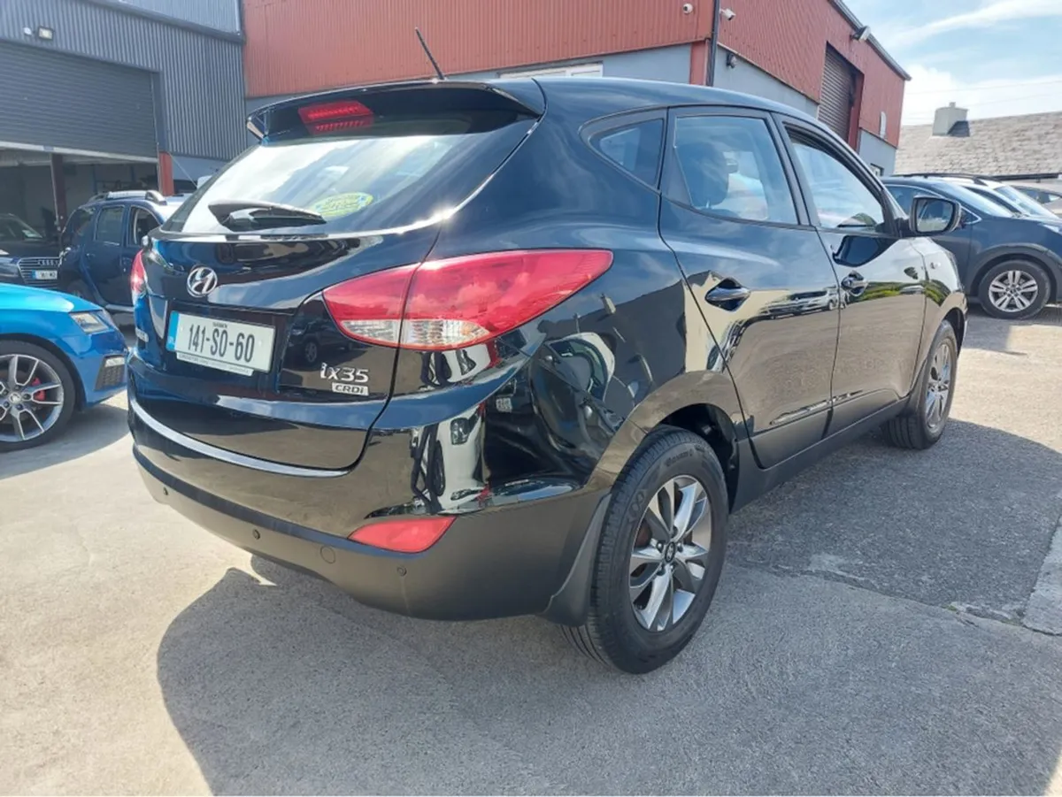 Hyundai ix35 1.7  celebration  4DR - Image 4
