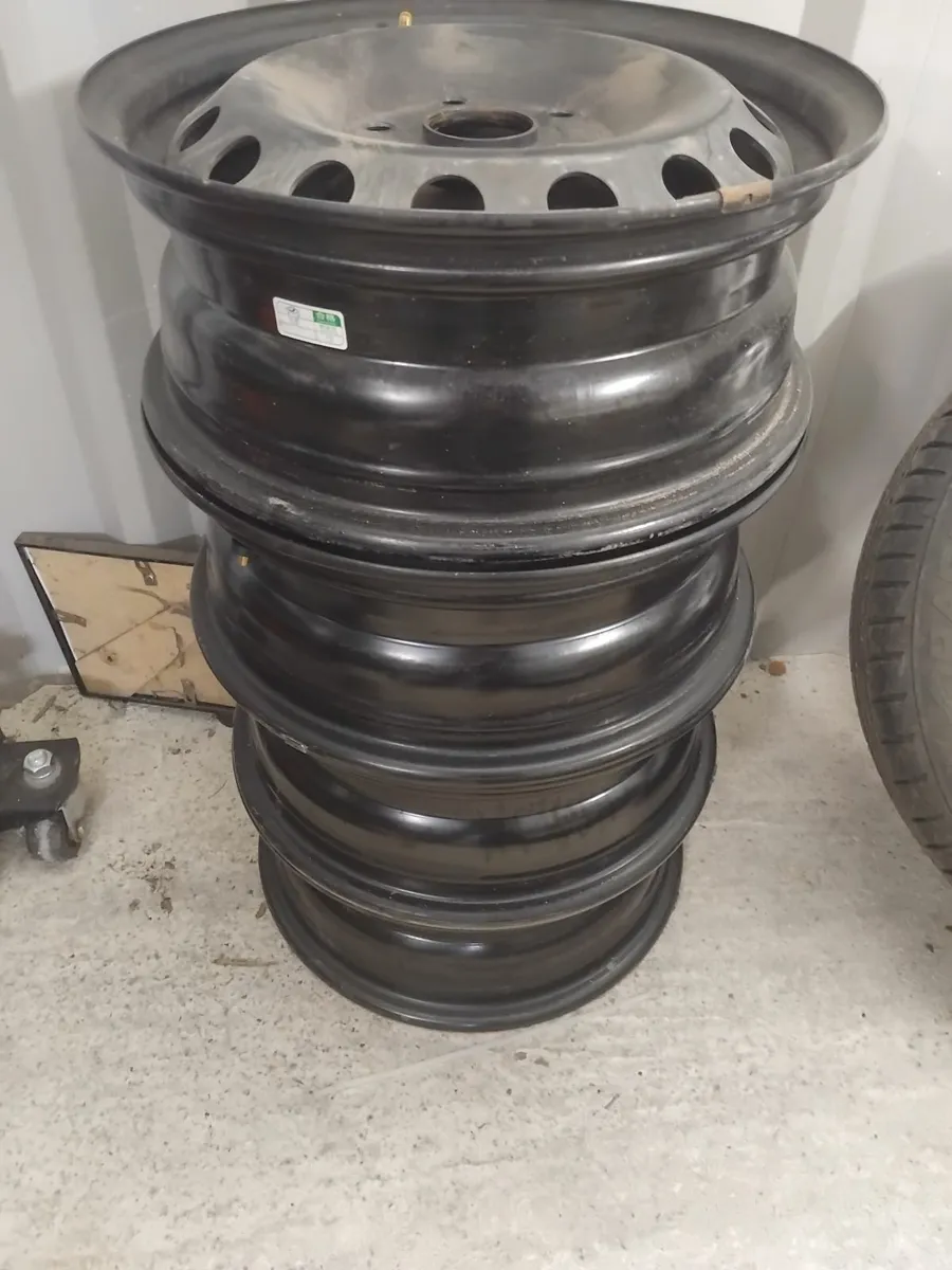 Mg3 .251 hubs caps and rimsx4 - Image 2