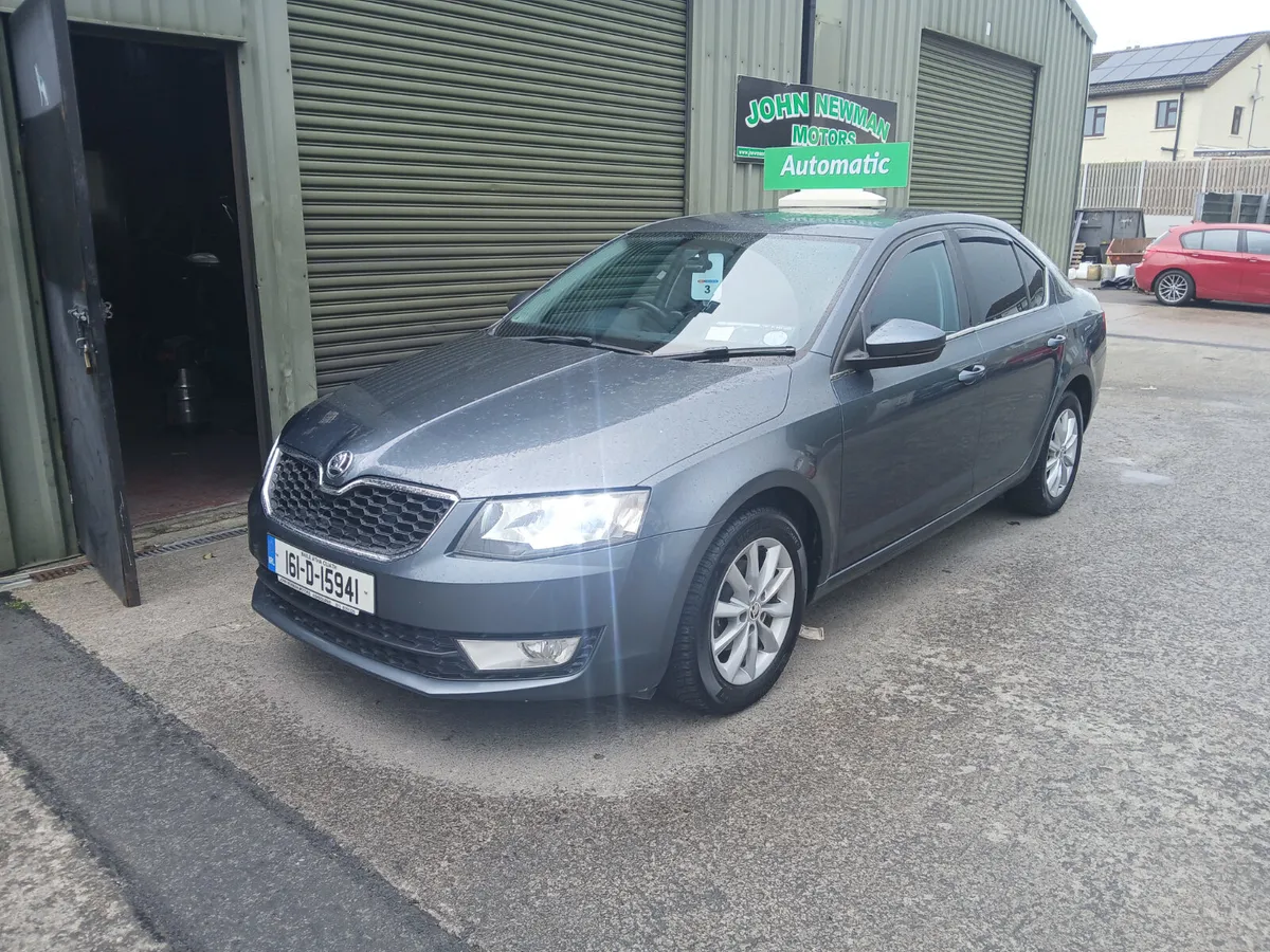 Skoda Octavia  automatic  dsg  diesel 2016 - Image 1