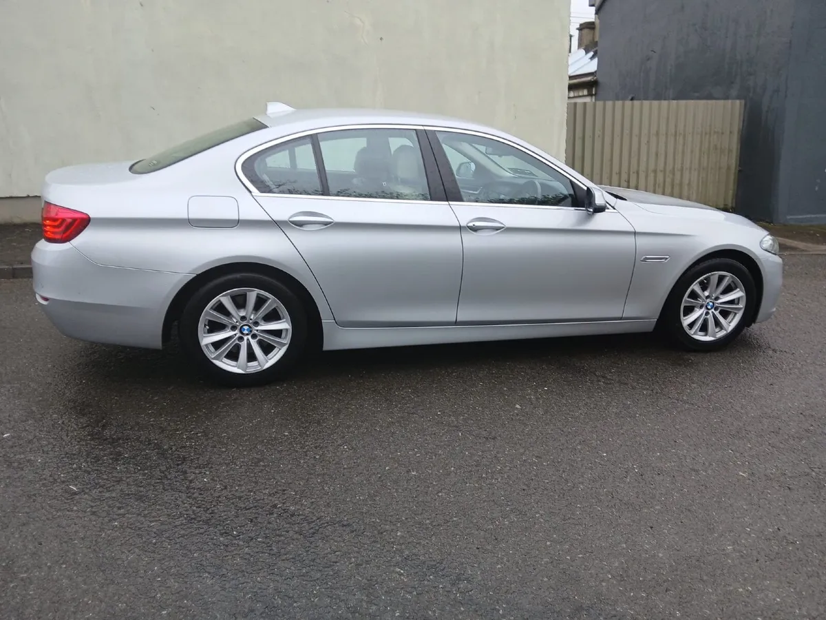 BMW 5-Series 2016 - Image 3