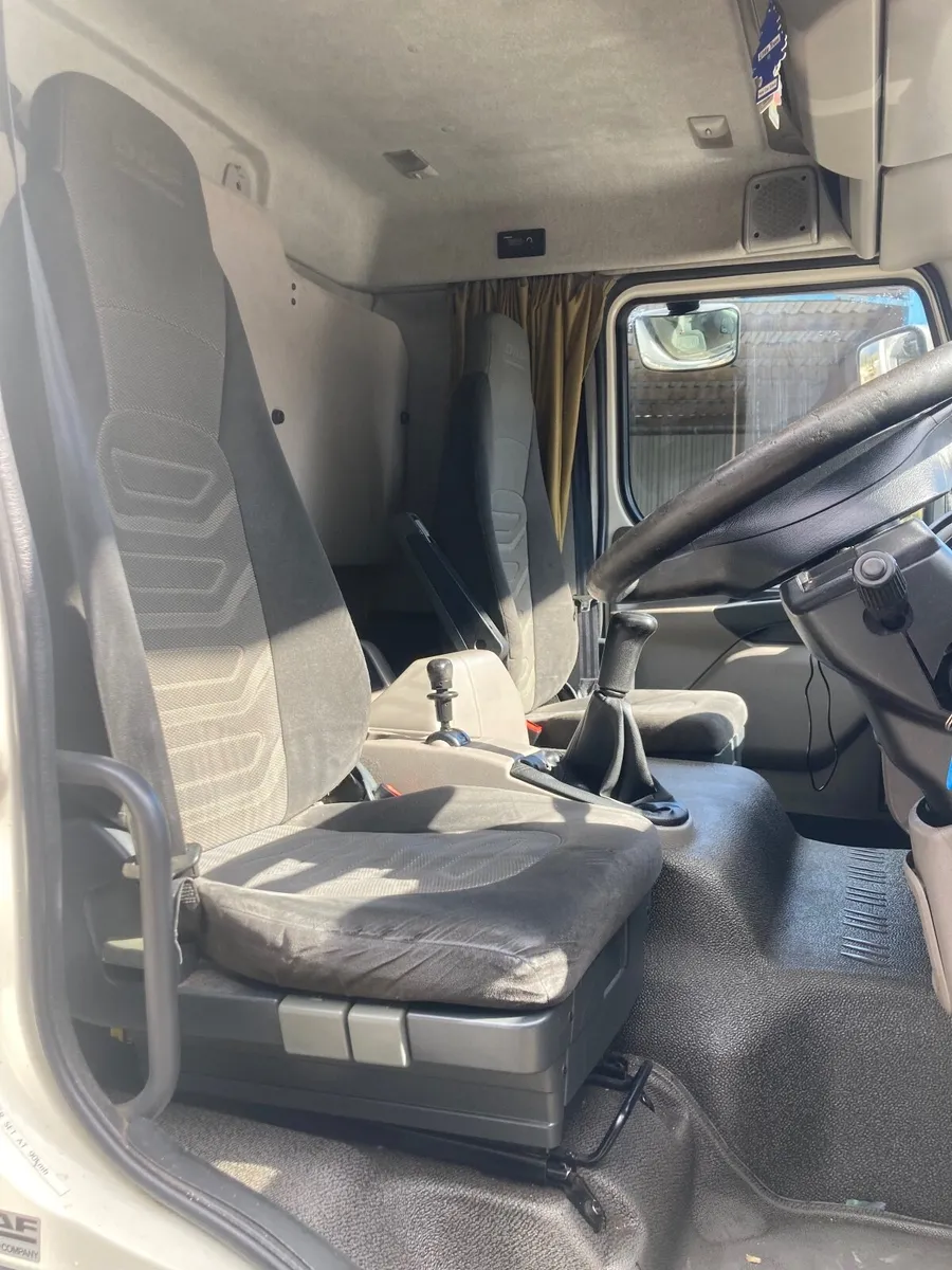 DAF LF45 sleeper box - Image 3