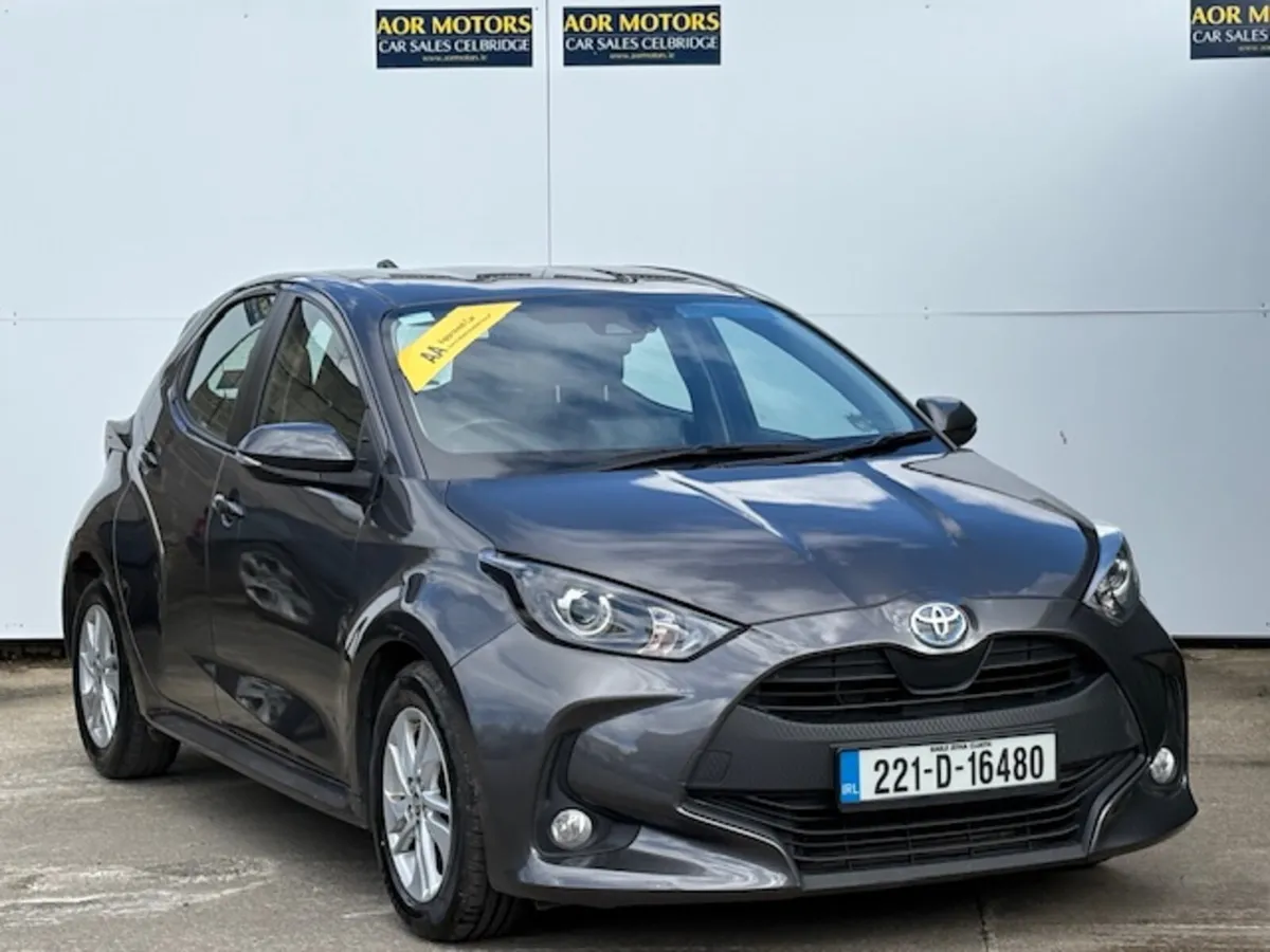 Toyota Yaris 2022 Hybrid Luna Irish Car - Image 2