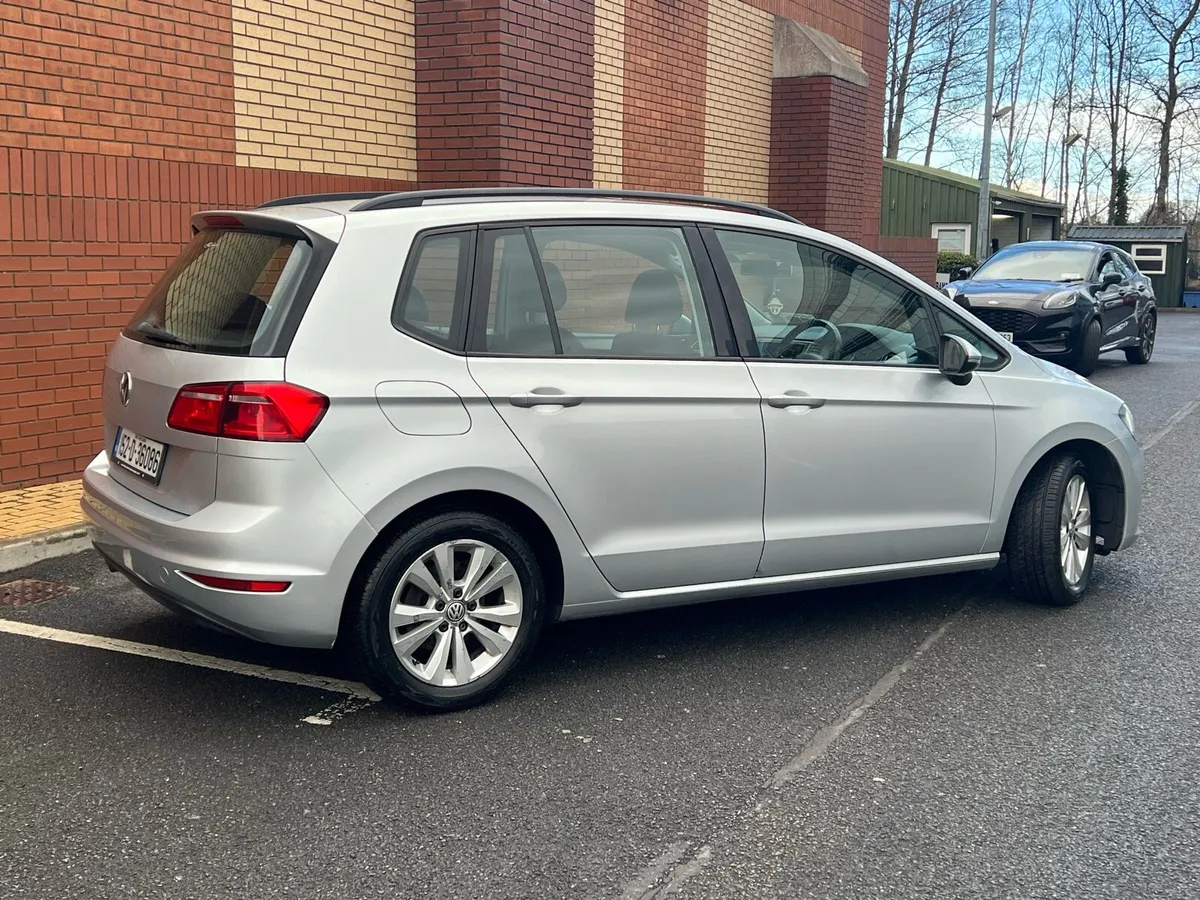 152 WV Golf Plus SV €8995 - Image 3