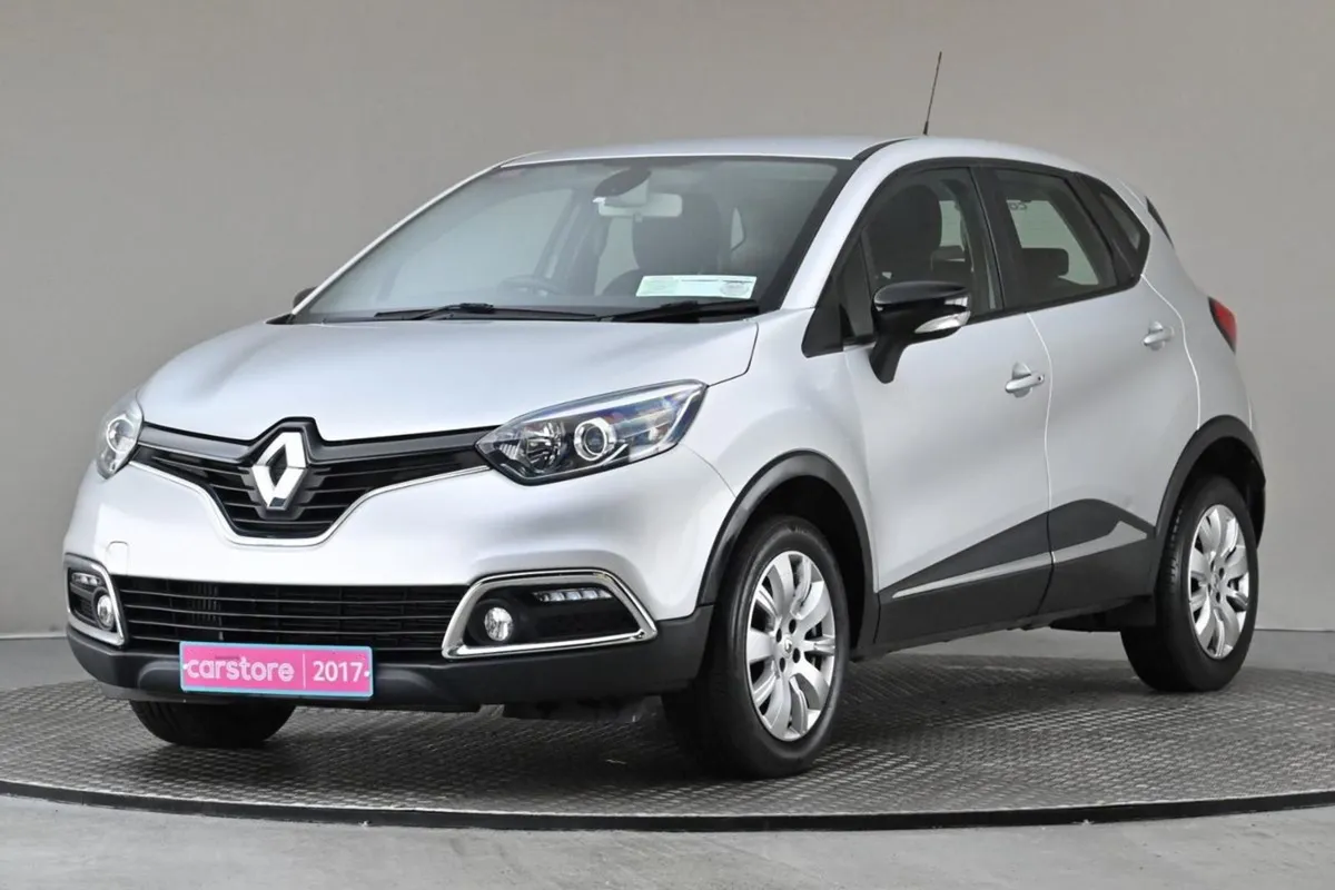 Renault Captur 1.5 DCi 90bhp Life 5spd - Image 3