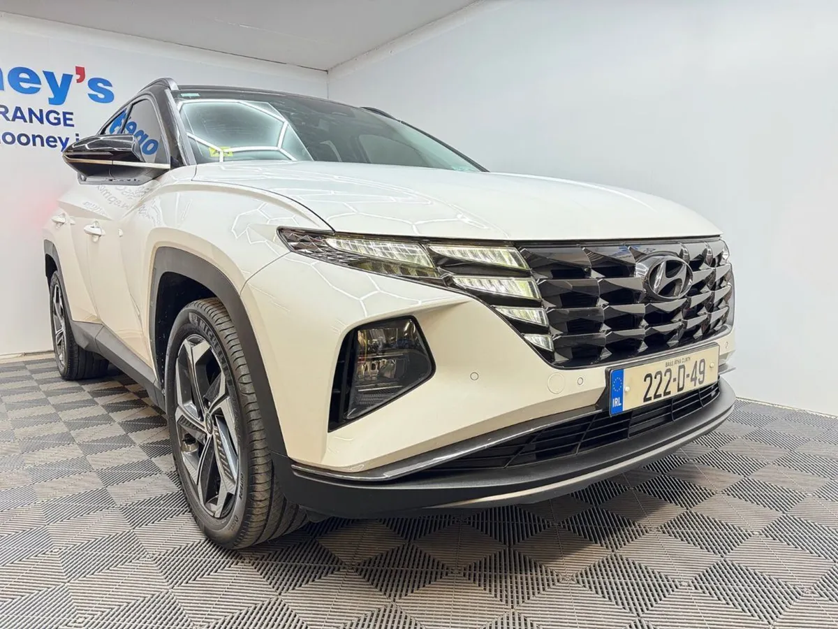 Hyundai Tucson 2WD Executive Plus HEV Auto. One P - Image 3
