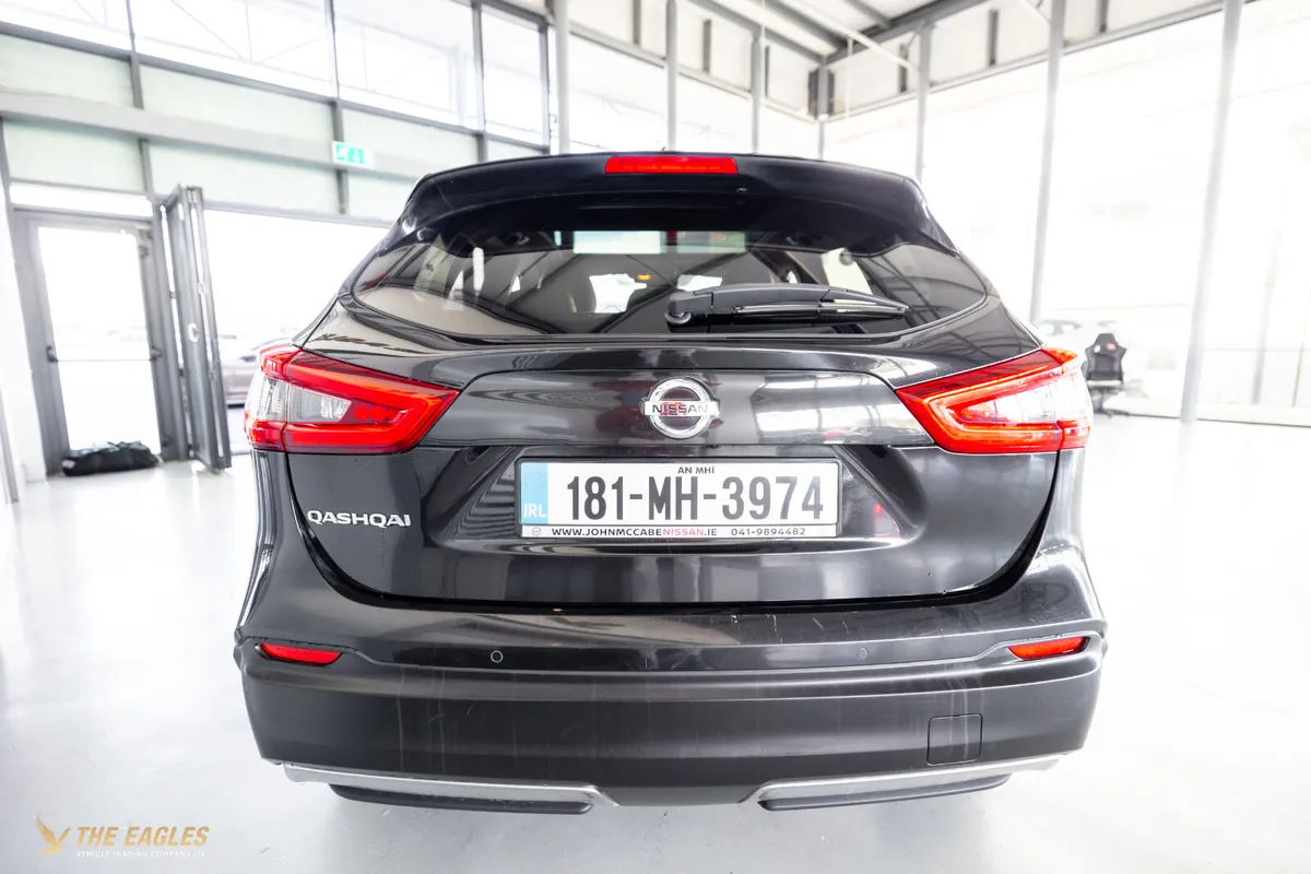 Nissan Qashqai 1.5 DCI TEKNA 2WD 5DR 110PS - Image 4
