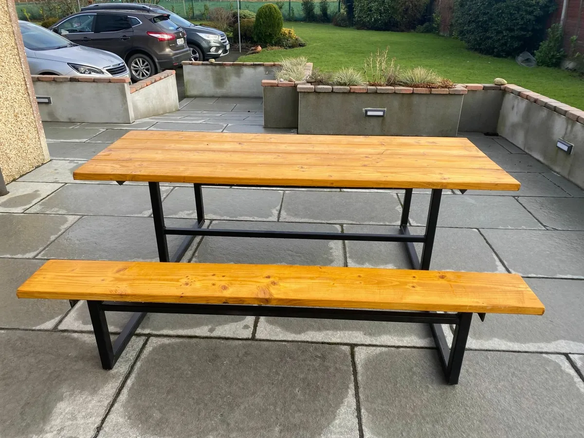 Steel frame picnic table - Image 1