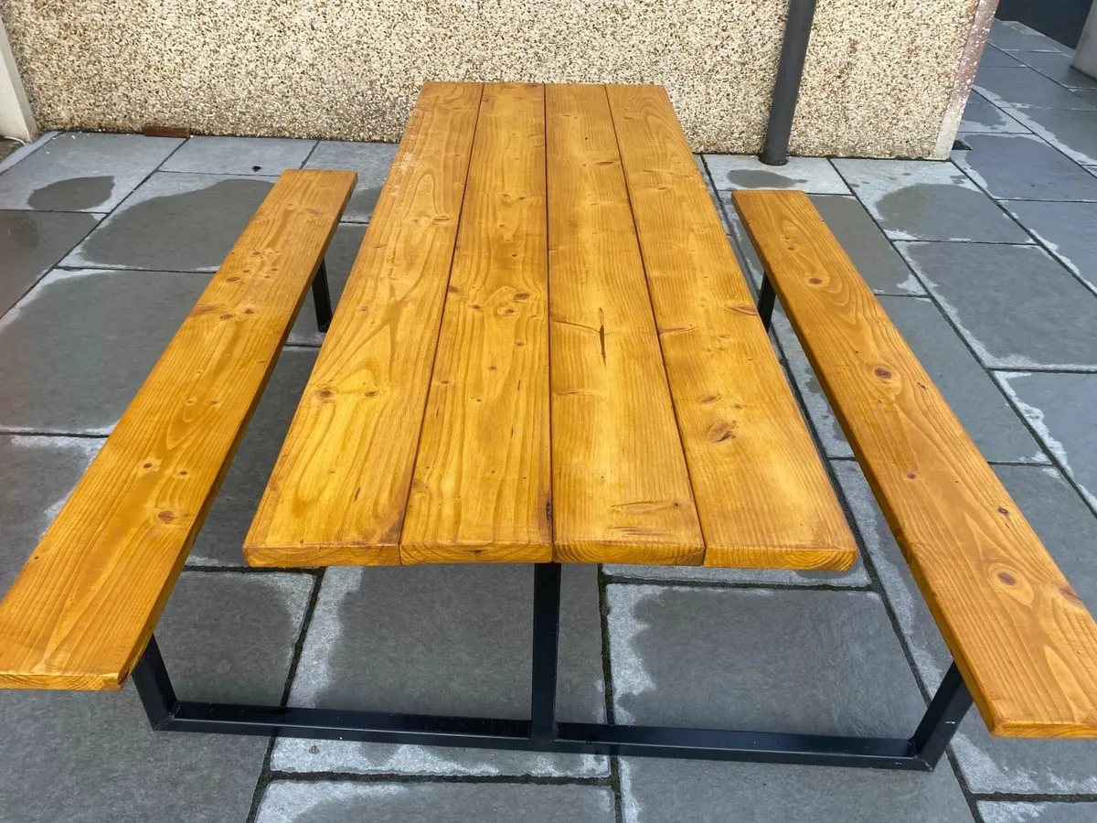 Steel frame picnic table - Image 2