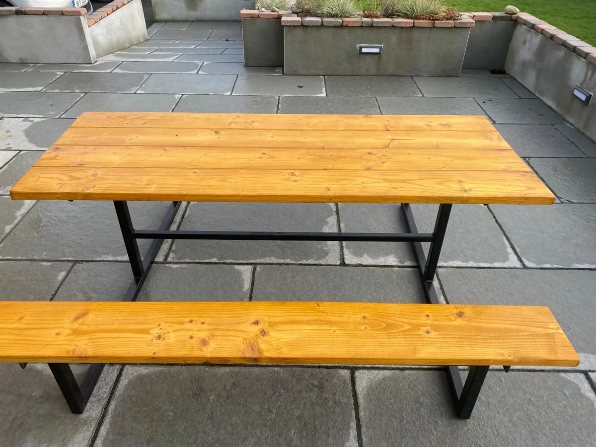 Steel frame picnic table - Image 3