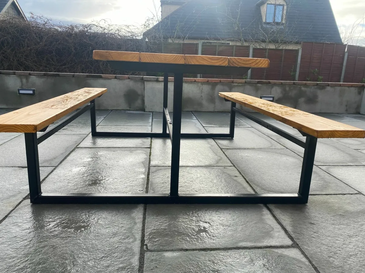 Steel frame picnic table - Image 4