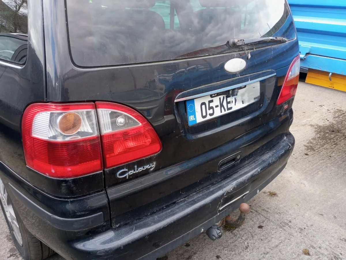 05 Ford Galaxy Ghia - Image 1