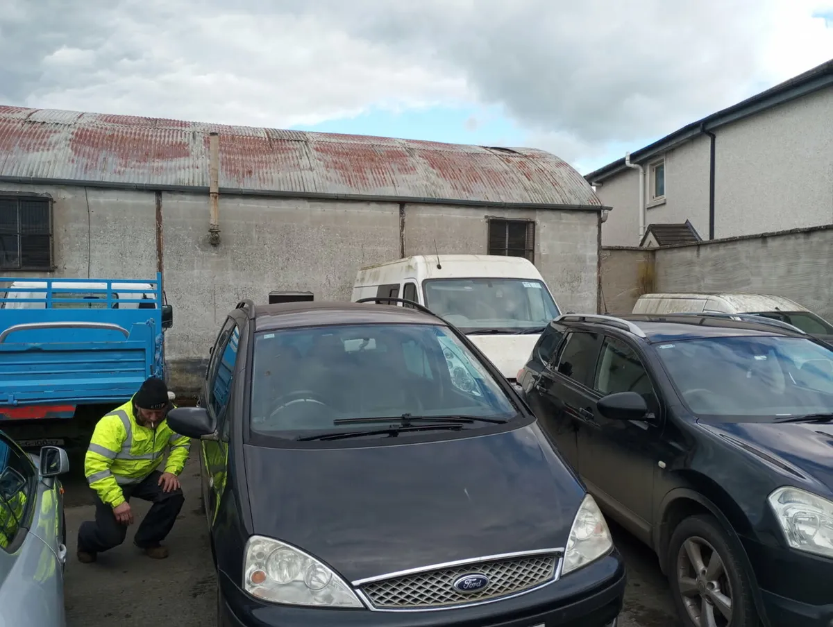 05 Ford Galaxy Ghia - Image 2