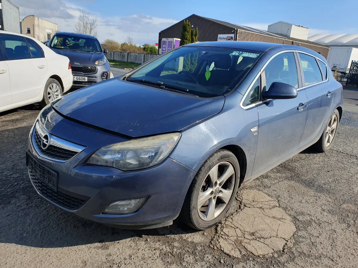10 OPEL ASTRA  SRI 1.7 CDTI (A17DTR) FOR BREAKING - Image 2