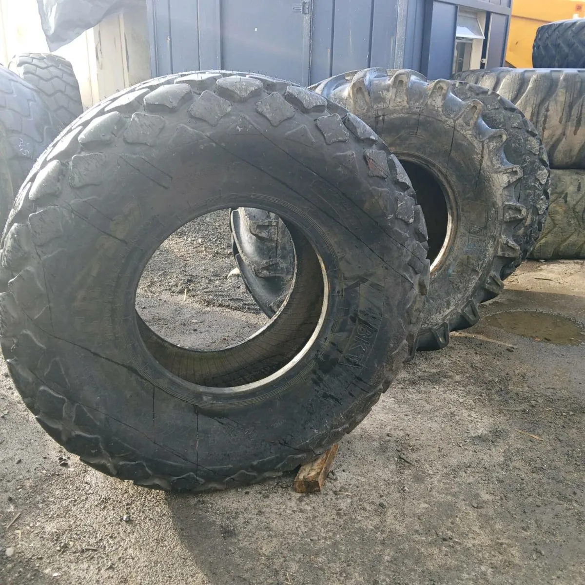 Bkt roller tyres - Image 1
