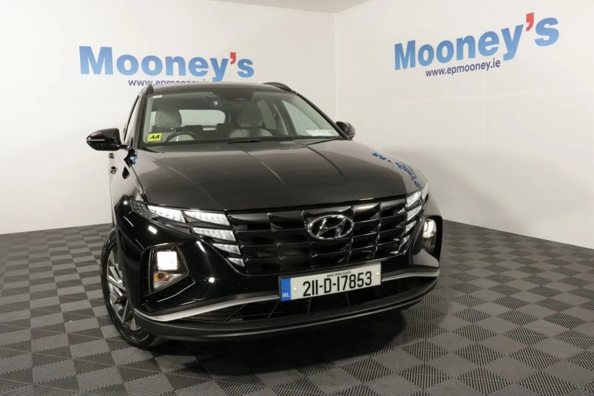 Hyundai Tucson Executive 1.6l Diesel SUV - Image 2