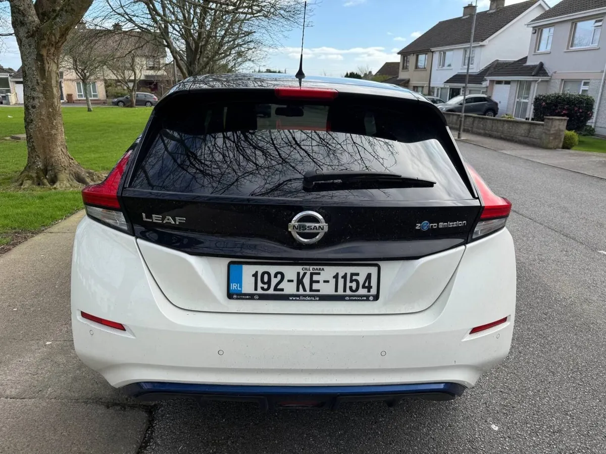 Nissan Leaf 2019 62kwh!!! Like new low mil 128km - Image 3
