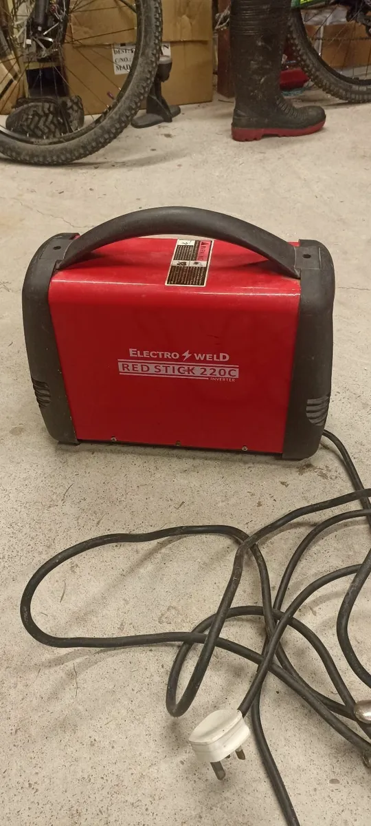 Welder - Image 2