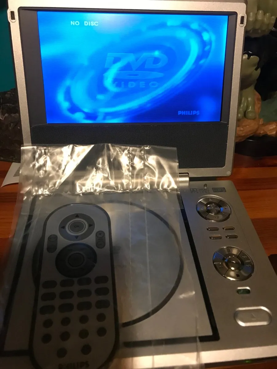 Portable DVD player - Image 2