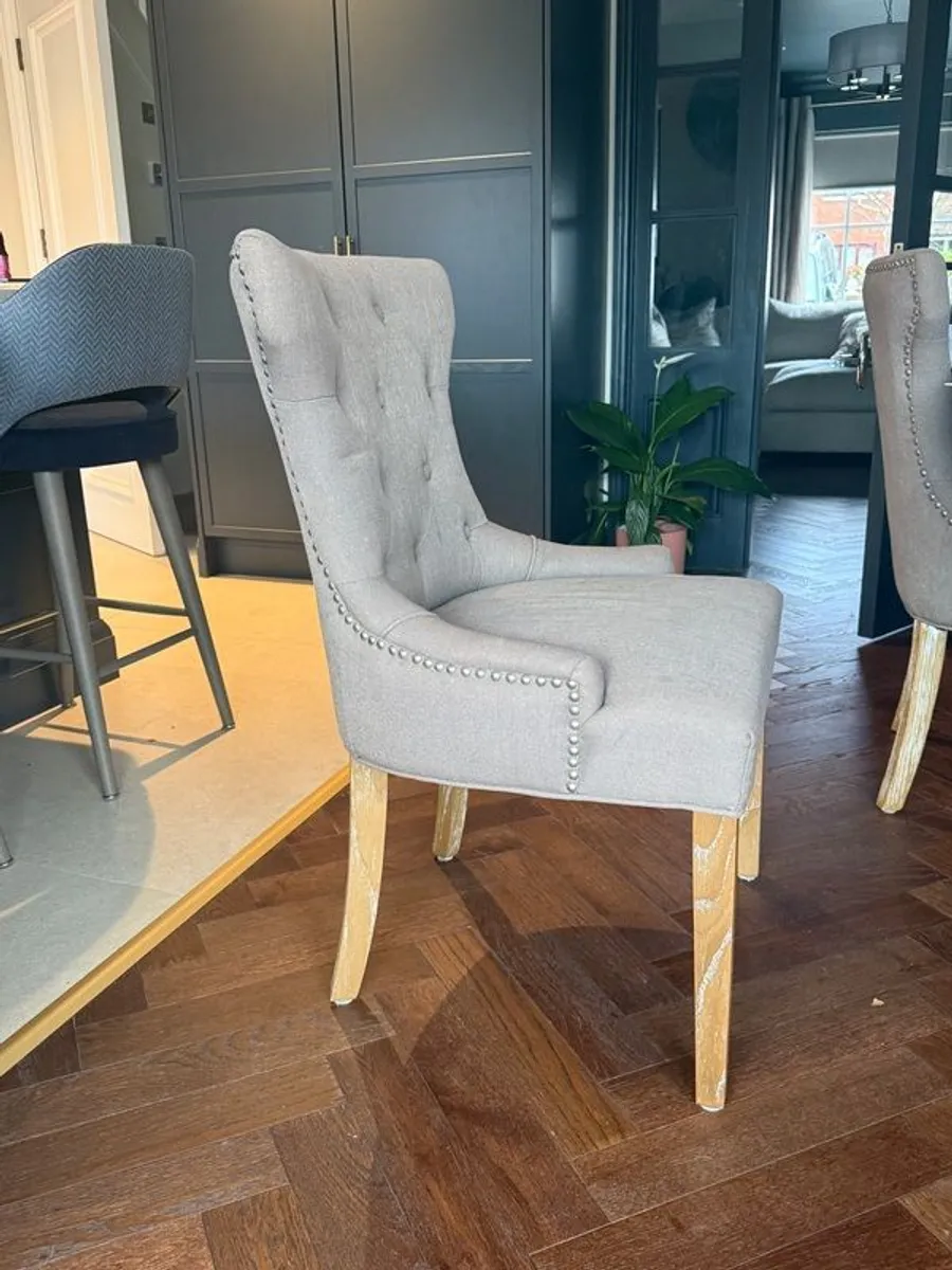 Dining bench and 4 chairs - Image 1