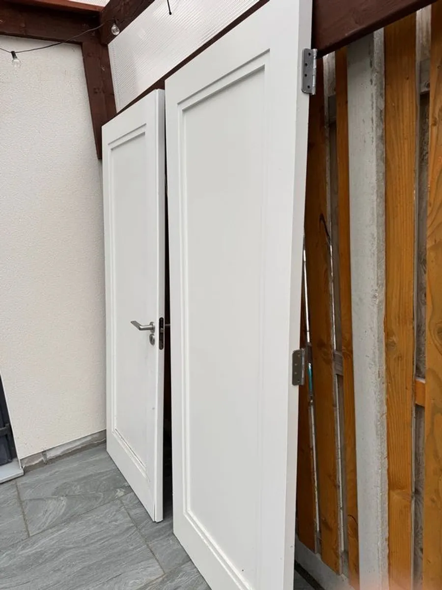 Double doors - Image 2
