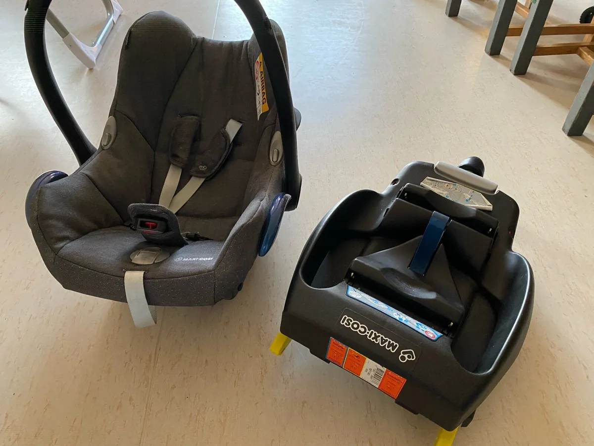 Baby items, harness, baby car seat - Image 2