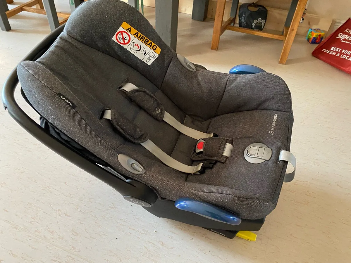 Baby items, harness, baby car seat - Image 3