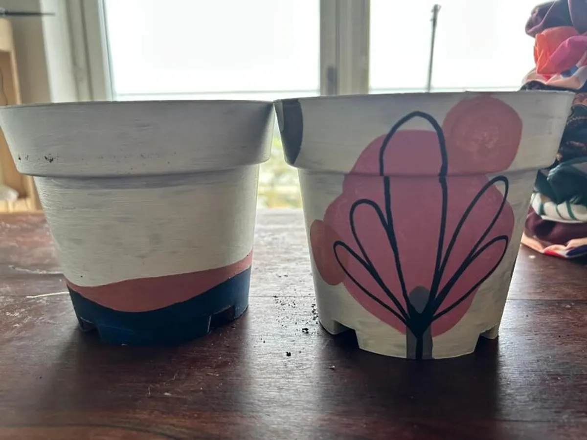 painted vases - Image 1