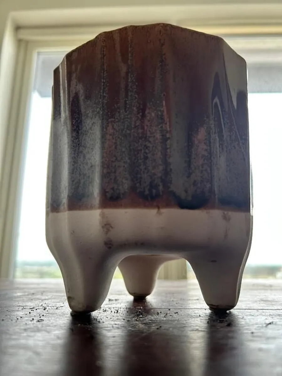 terracotta design vase - Image 1