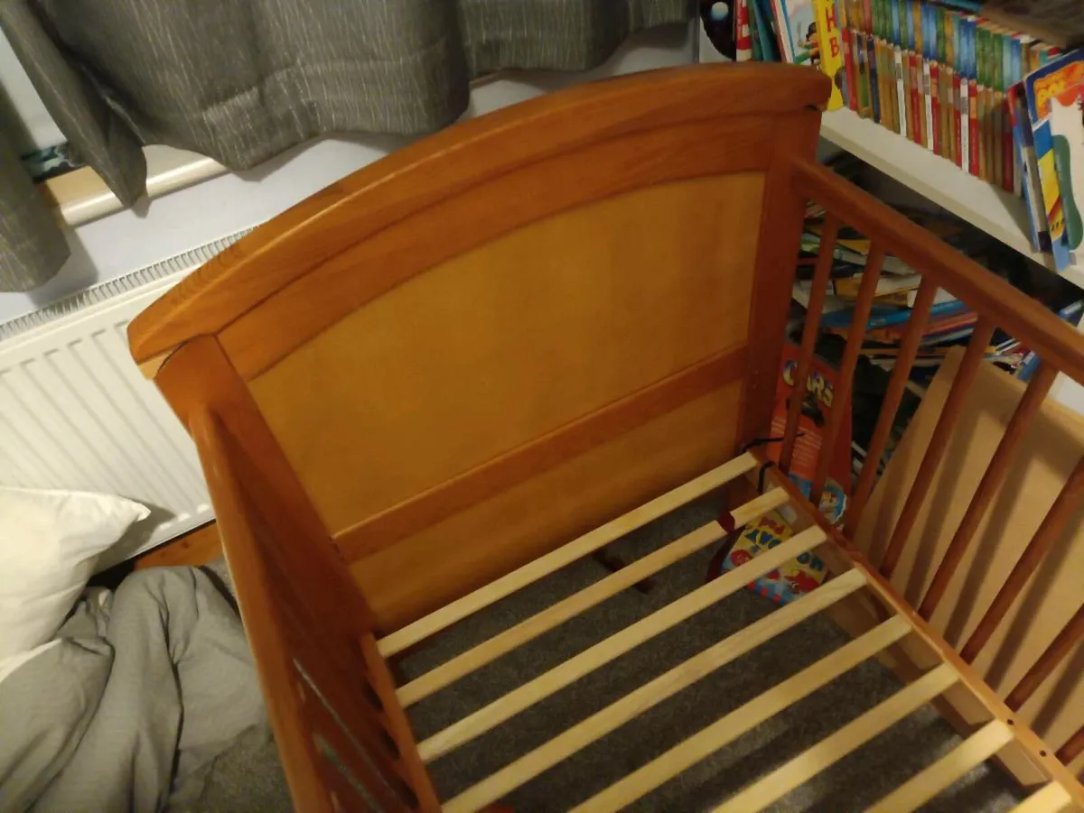 cot bed - Image 3