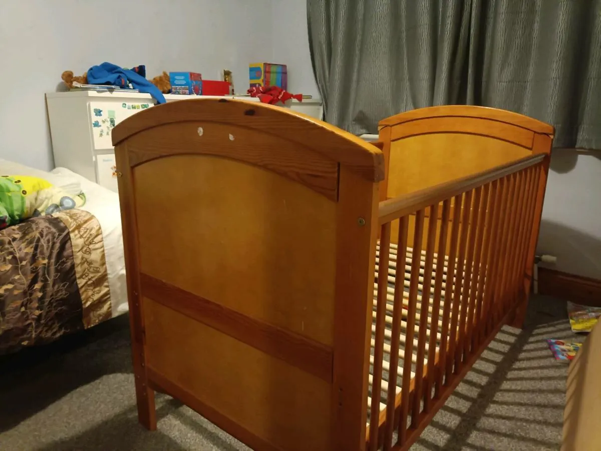 cot bed - Image 4