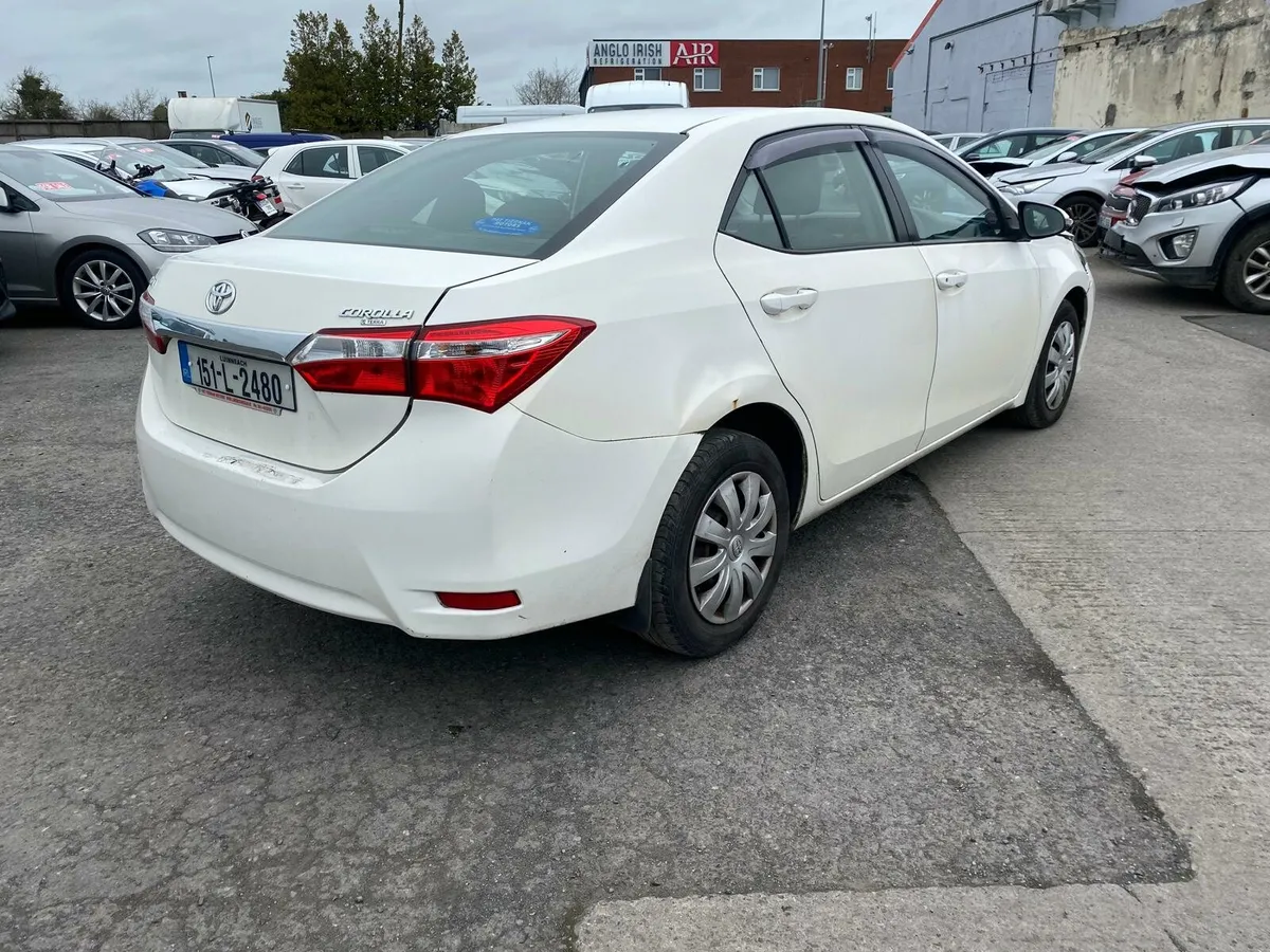 Toyota Corolla, 2015 , 1.4 d4d Light damage - Image 4