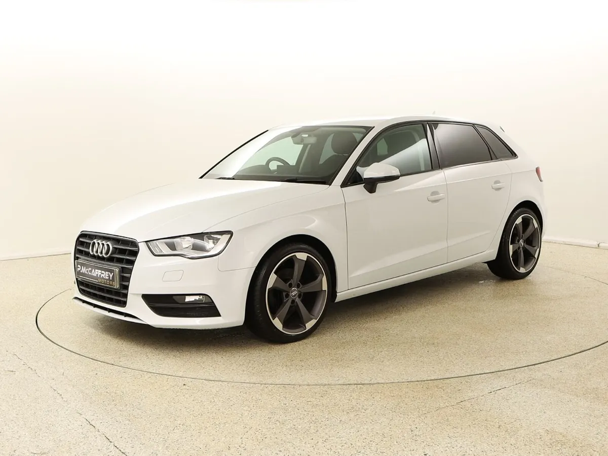 2016 AUDI A3 SPORT 1.6 TDI 110 BHP BLACK EDITION - Image 3