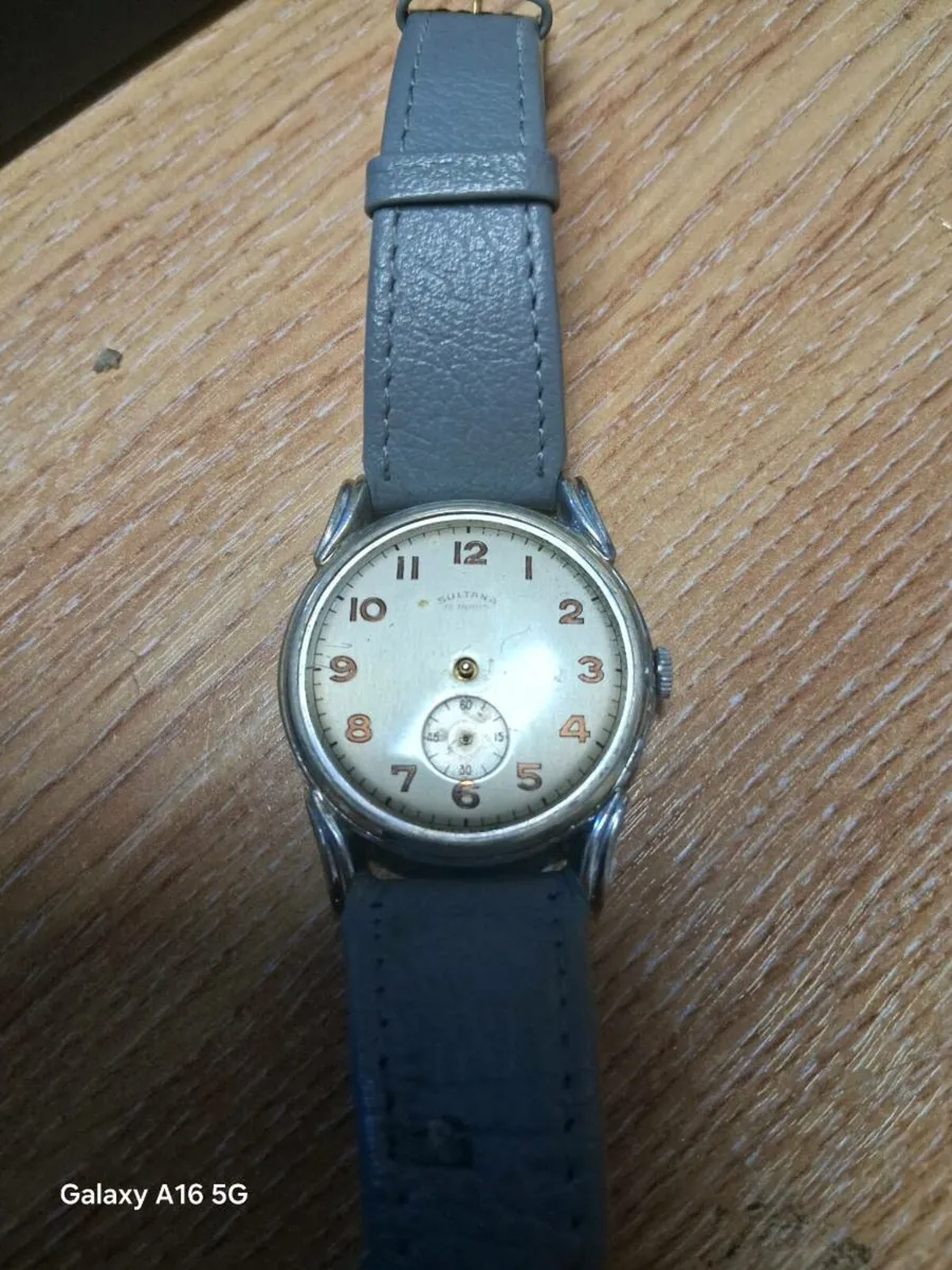 Mens watch - Image 1