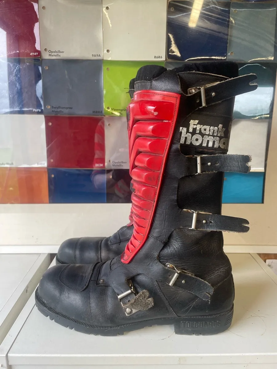 Boots - Image 2