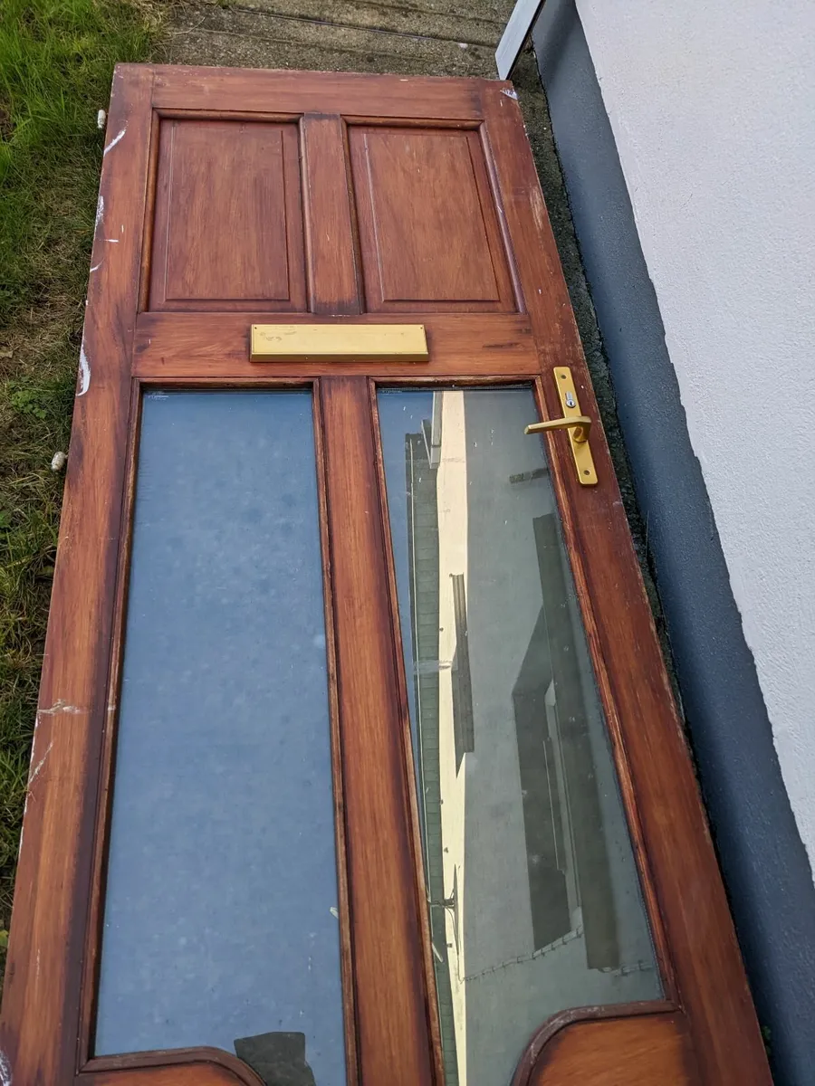 Front door - Image 2