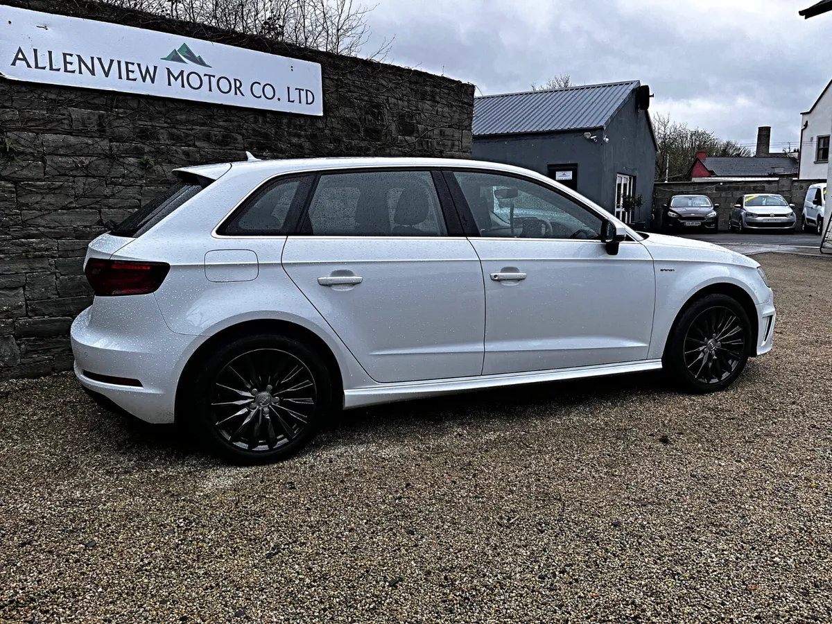 2016 Audi A3 SPORTBACK E-TRON 1.4 TFSi StunningCar - Image 4