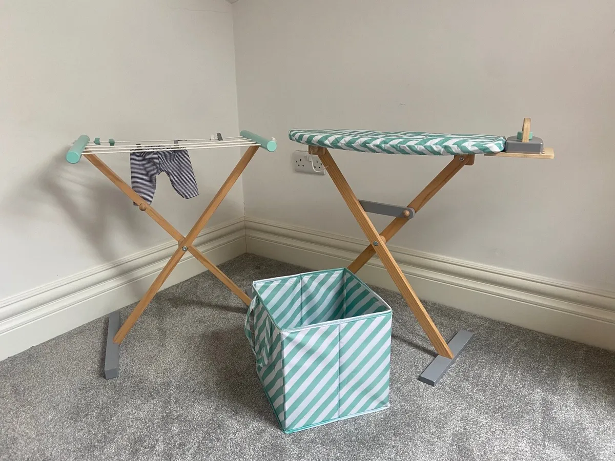 Wooden Laundry Set - Image 1