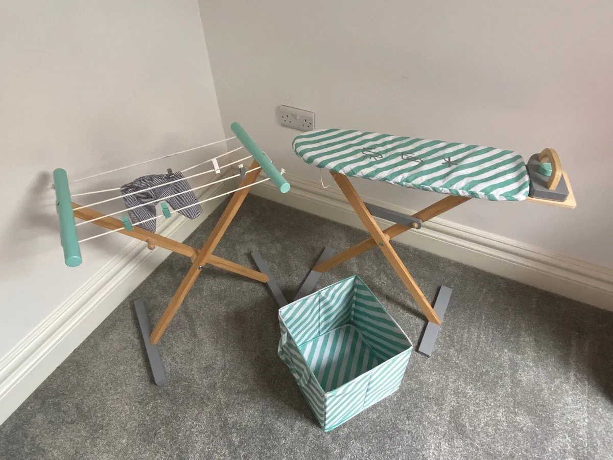Wooden Laundry Set - Image 2