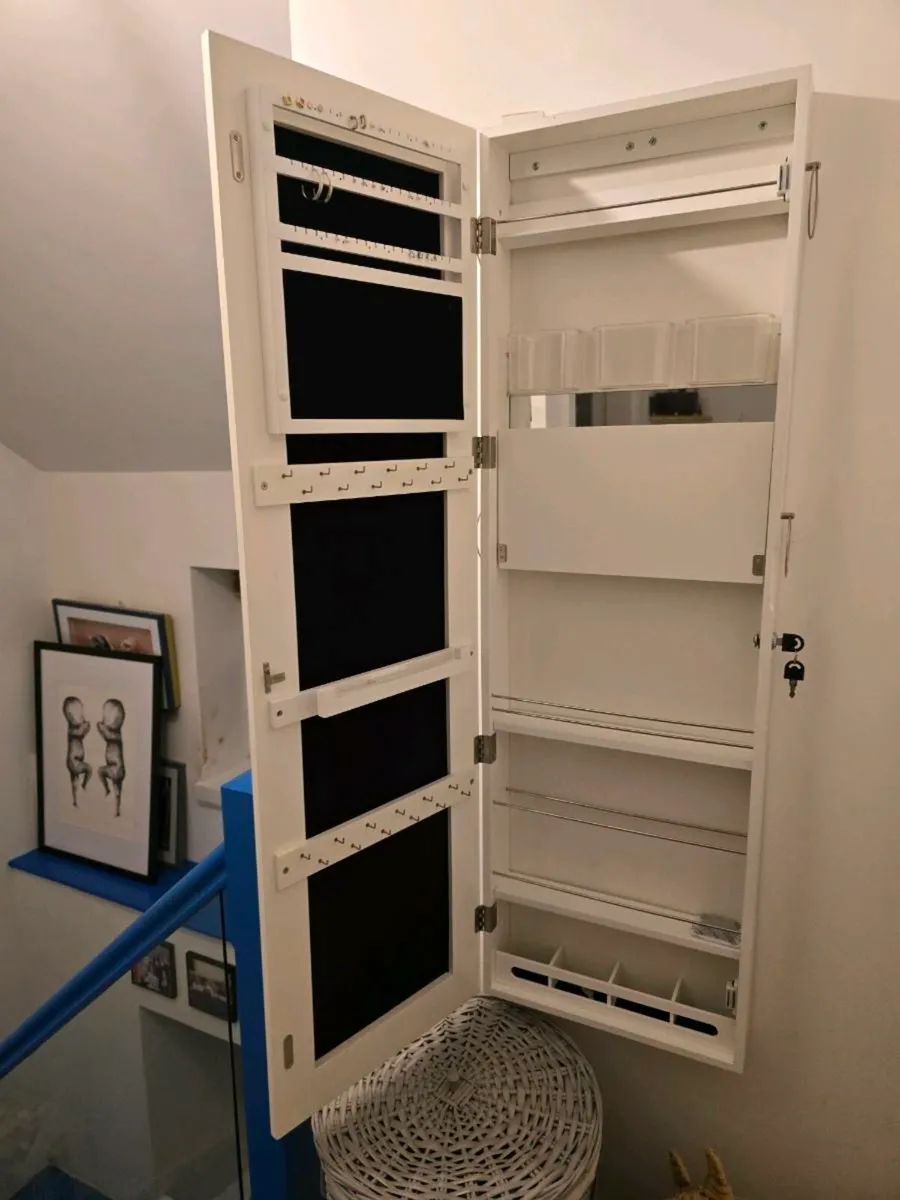 Wall jewellery cabinet with mirror - Image 2