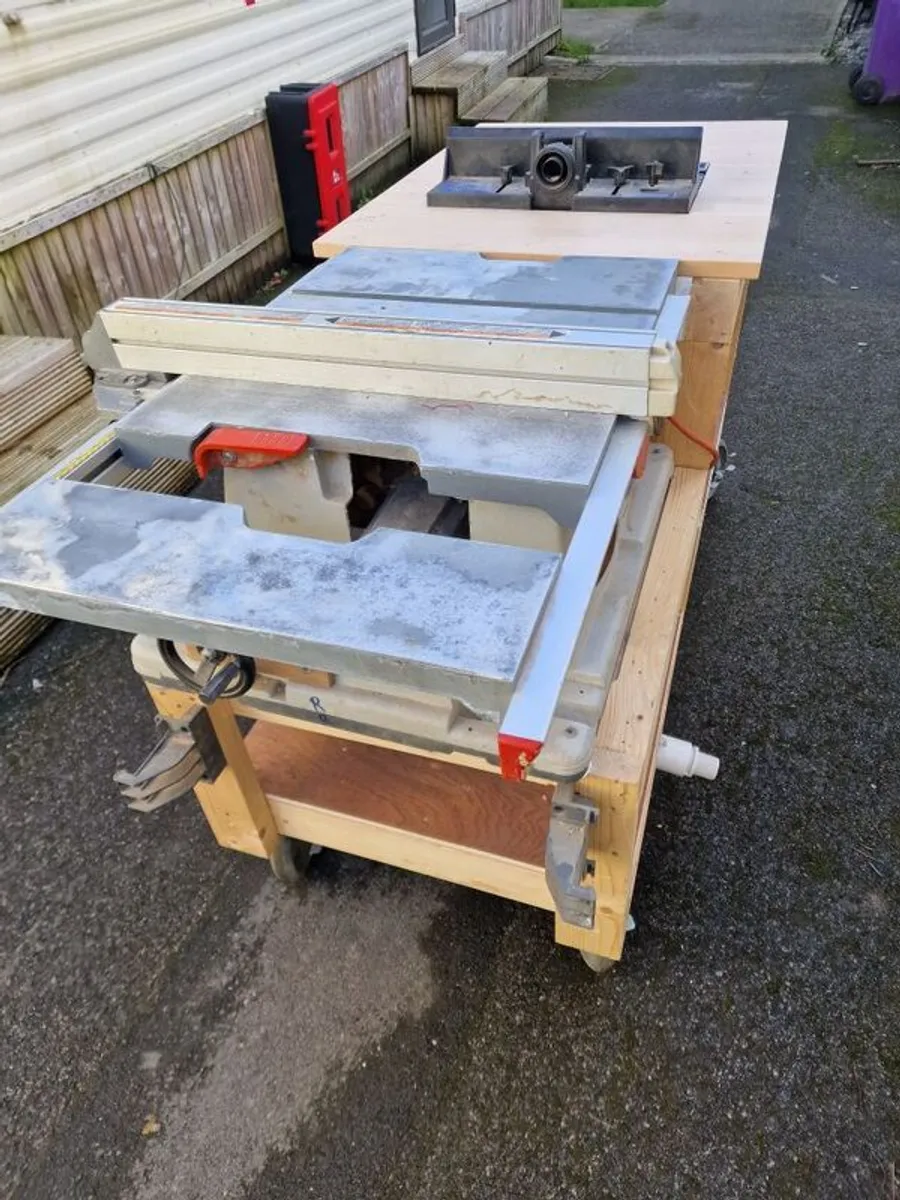 Tablesaw with router table - Image 3