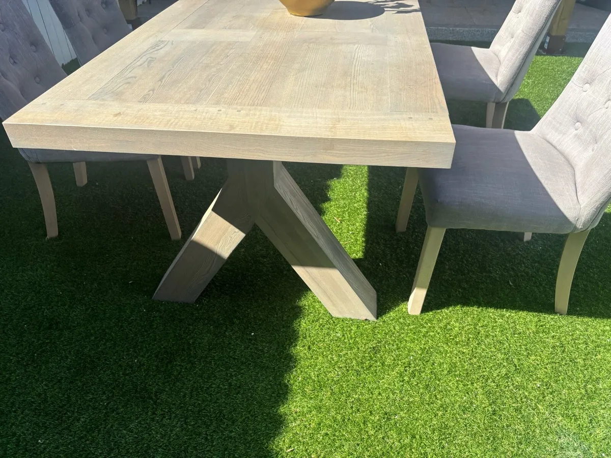 Kitchen table & chairs - Image 3